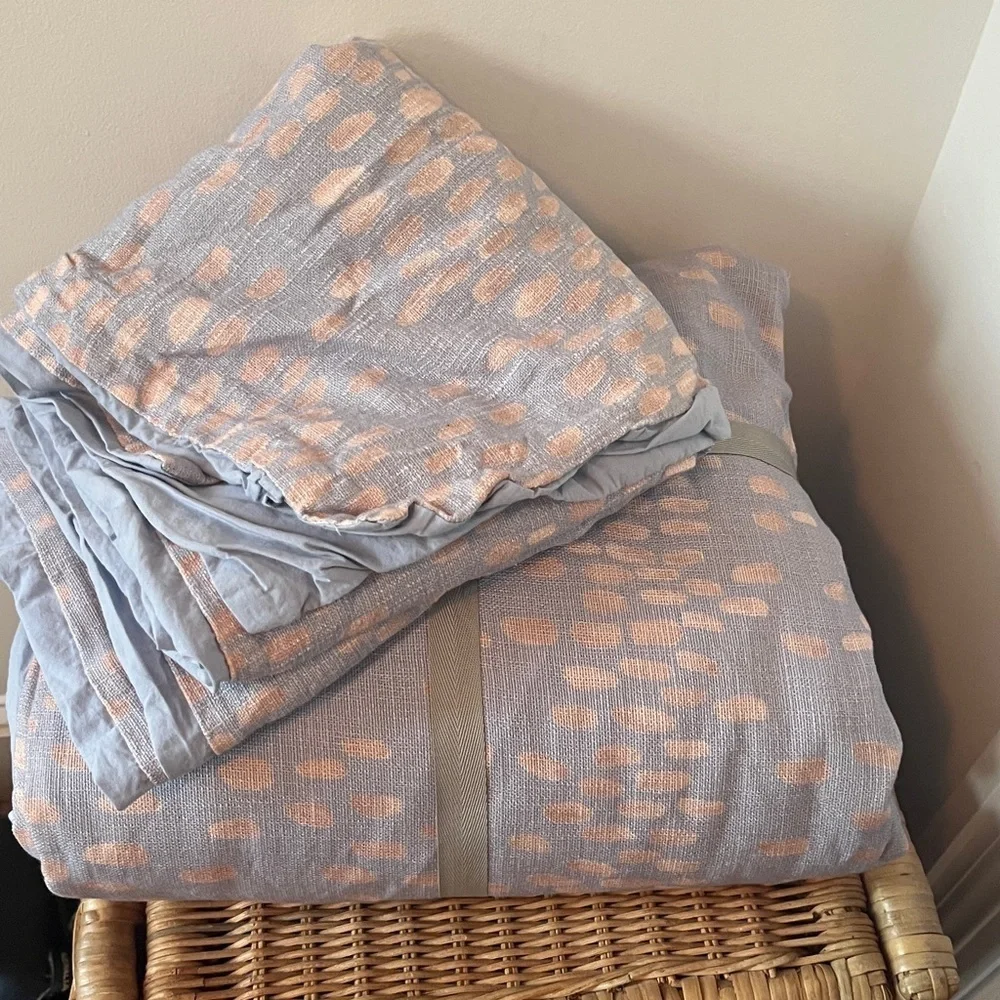 Anthropologie Rainier Percale Duvet Queen with 2 shams (king and regular) NWT
